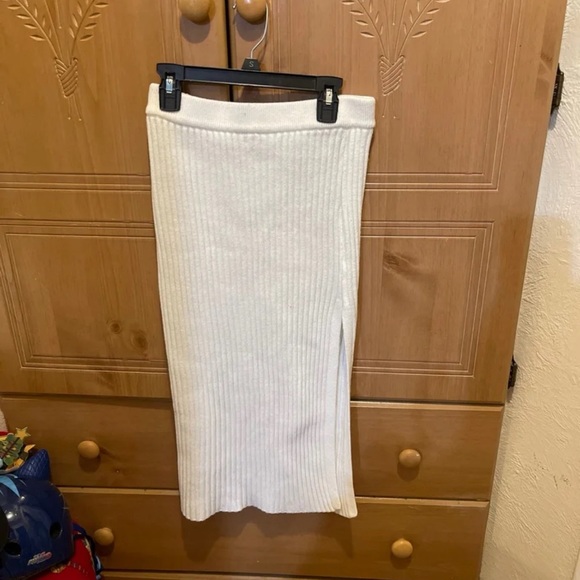 White dress top and bottom set. Size small. New no tags. - Picture 2 of 2